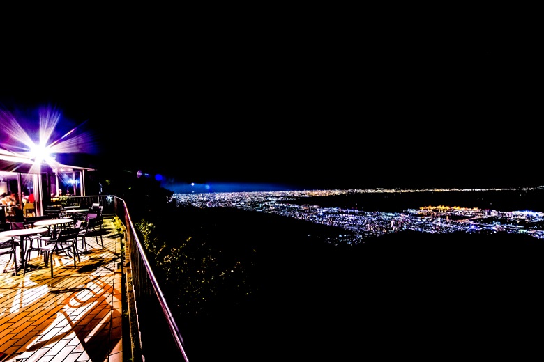 100万ドルの夜景といわれる六甲山からの眺め