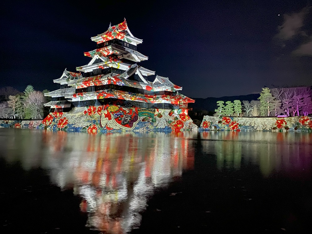 松本の工芸品をモチーフにしたデジタルアートも